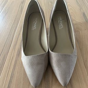 Neutral color work heel